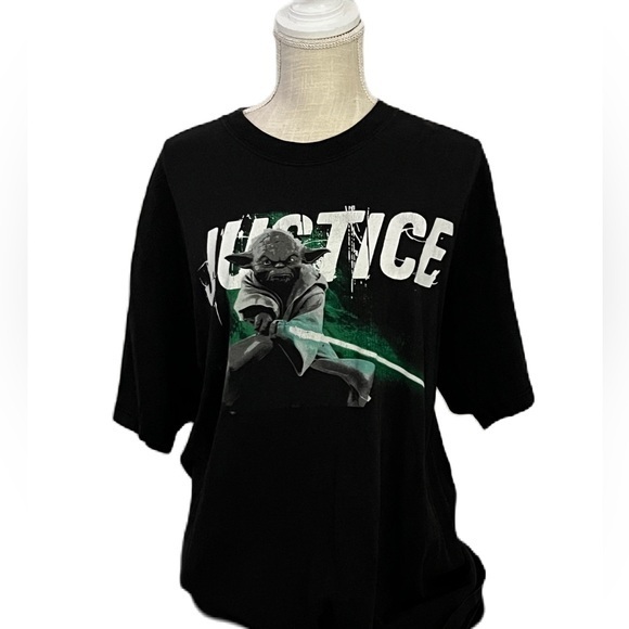 Star Wars Other - Star Wars XL Unisex Black Graphic Tee with Yoda Print